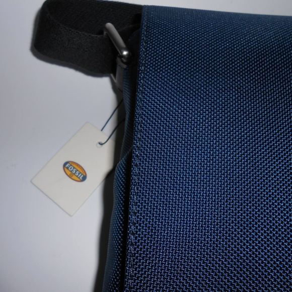 Fossil Trevor NS City Messenger Bag Navy Blue - Picture 6 of 8